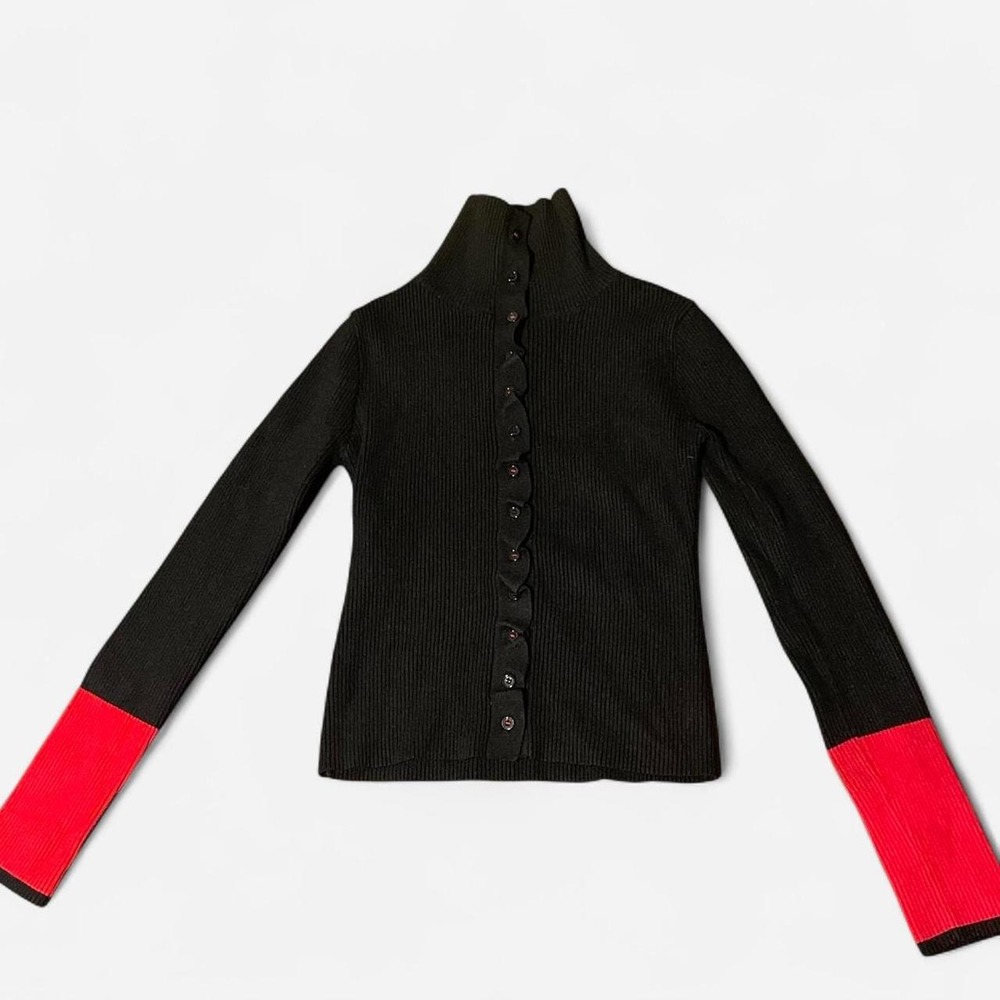 1302LAB Black and red button-up ruffle sweater